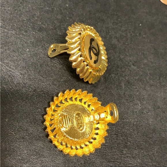 Chanel Rare Vintage Earrings Made in France - Picture 4 of 6
